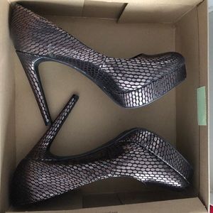Jessica Simpson High Heels